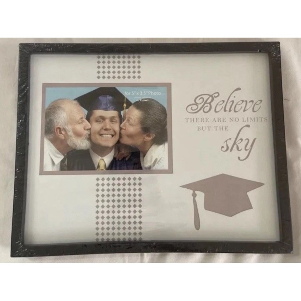 Flomo Graduation Photo Frame Believe Sky‎ Cap 8x10  for 4x6" Photo set of 2 NEW